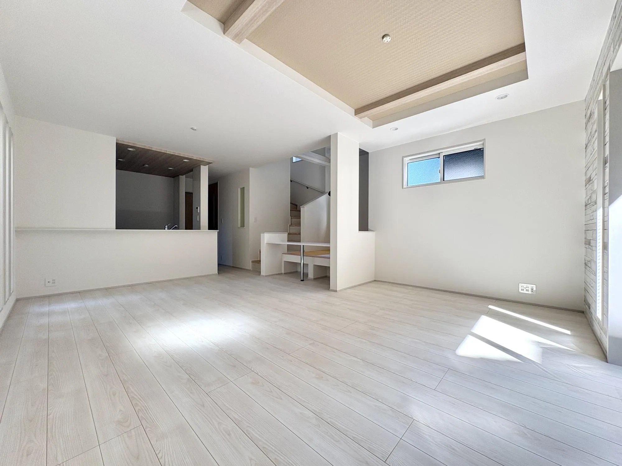 【1号棟/マルチスキップ含むLDK(20.5帖)】