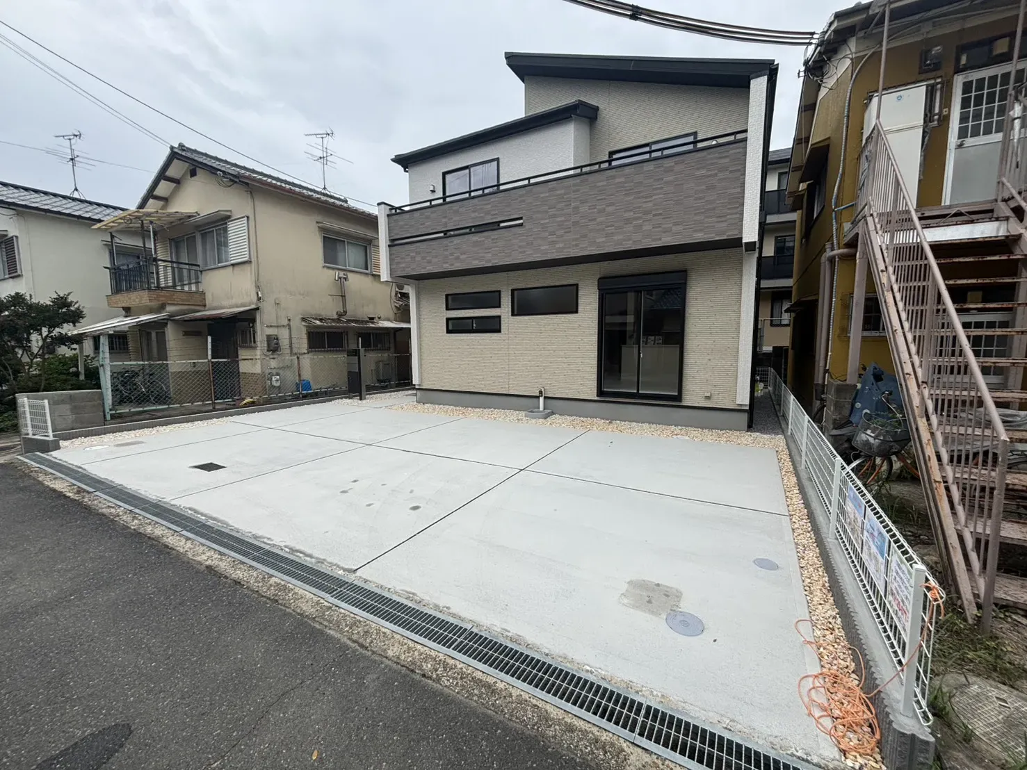 外観写真①号棟