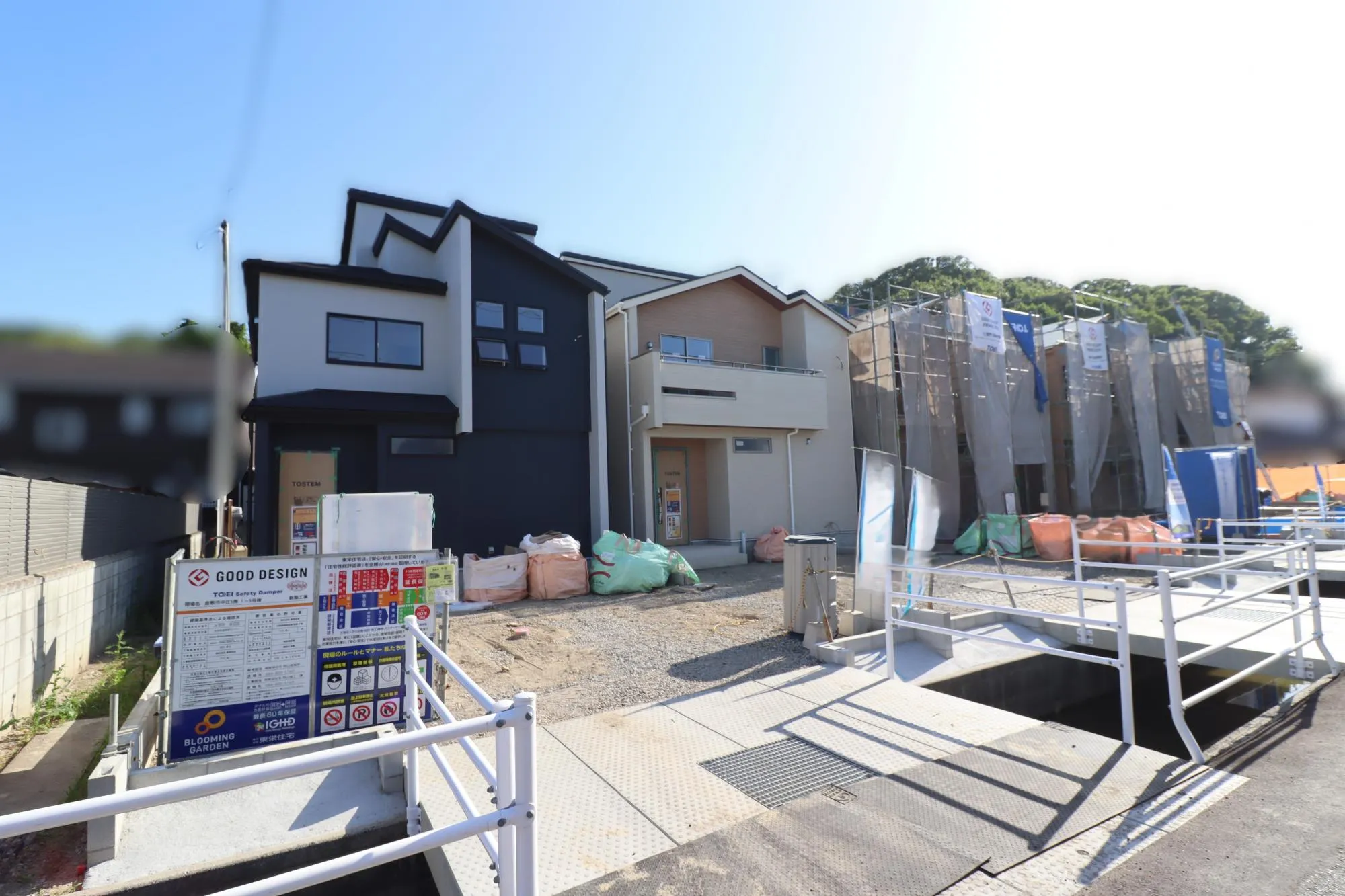【外観写真(左から5～1号棟)/足場解体後】