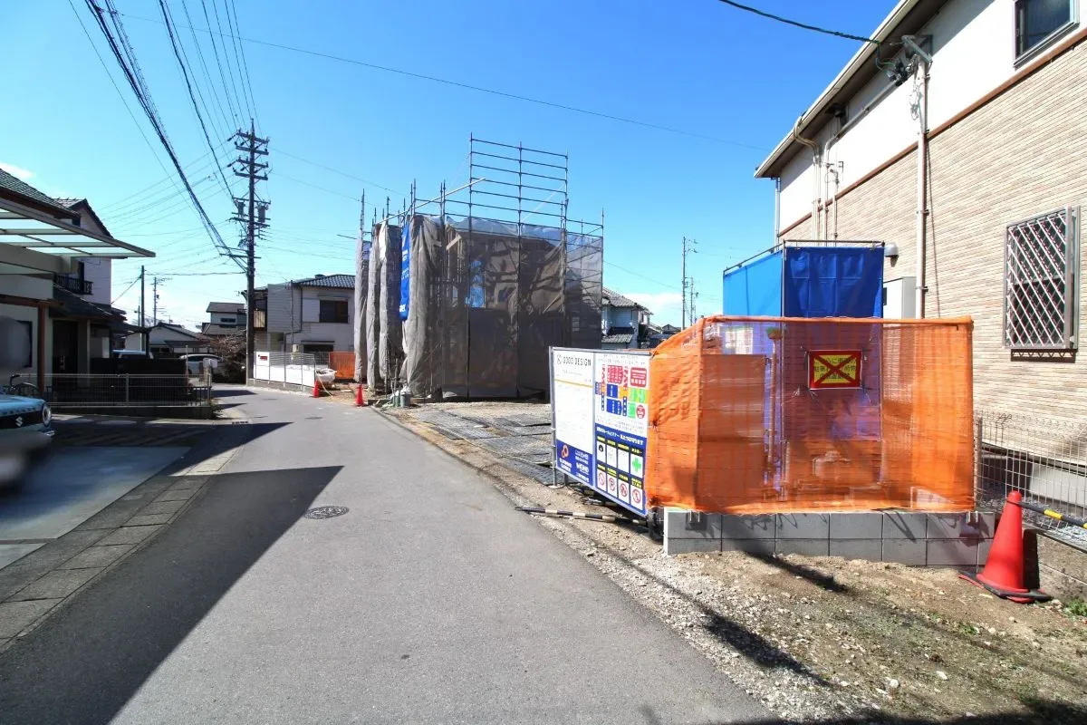 3月8日撮影 南側道路(東→西)