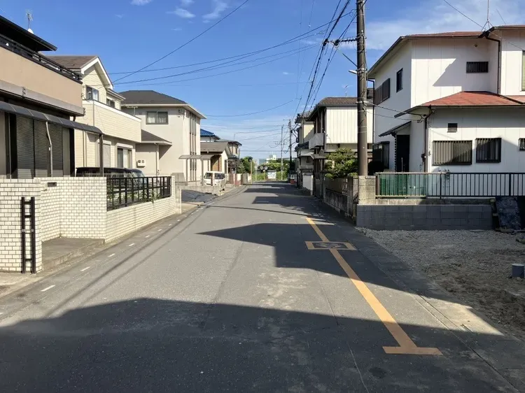 見通しの良い前面道路!毎日の車の出し入れも安心です☆	
