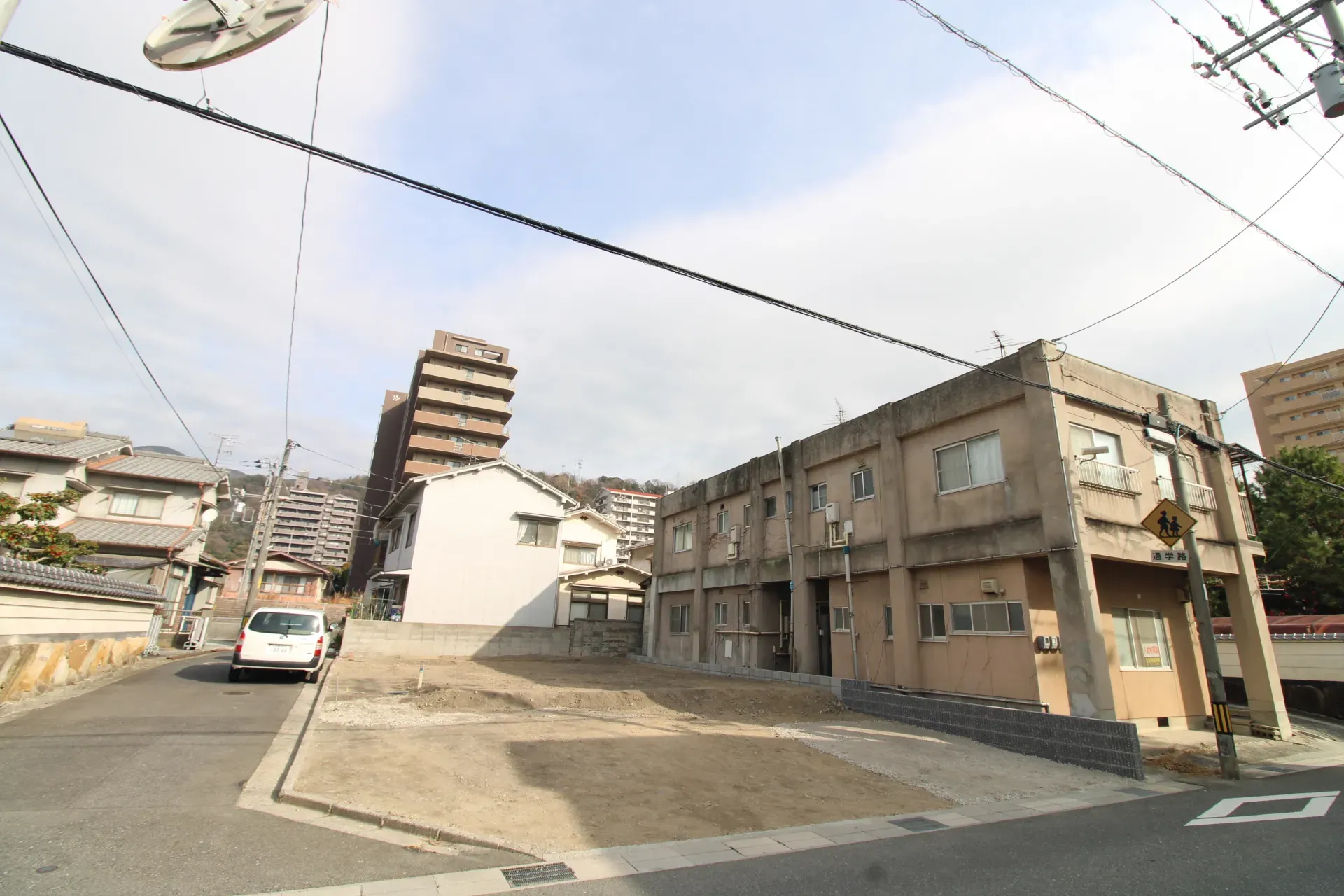 前面道路から見た宅地