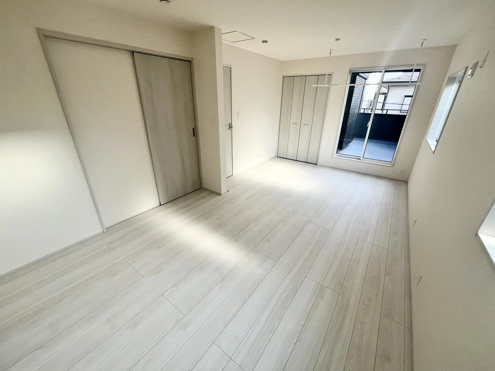 【1号棟】2部屋に出来るフレキシブルルーム(間仕切り工事は有償です)