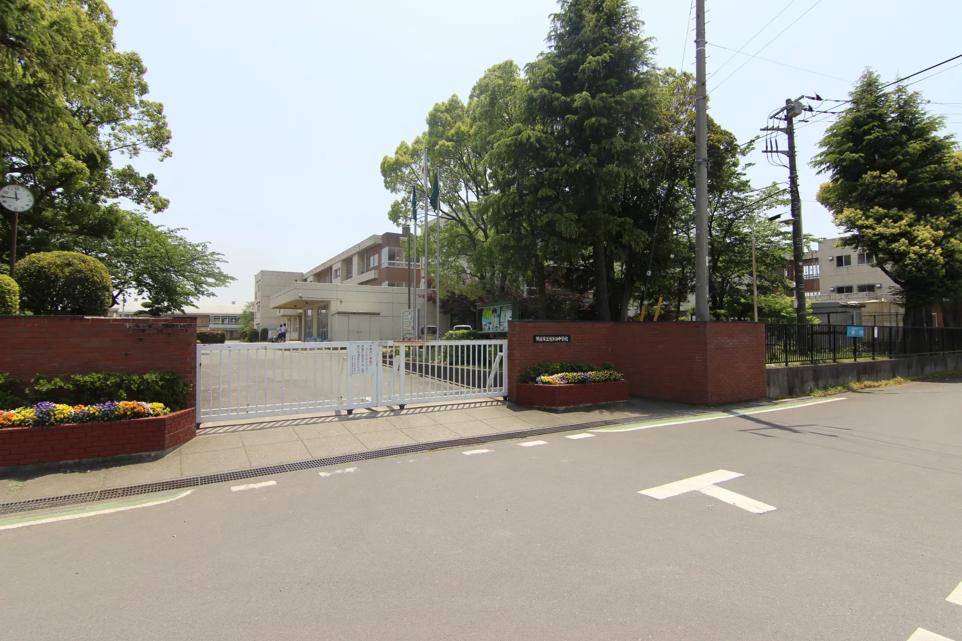 鴻巣市立鴻巣西中学校