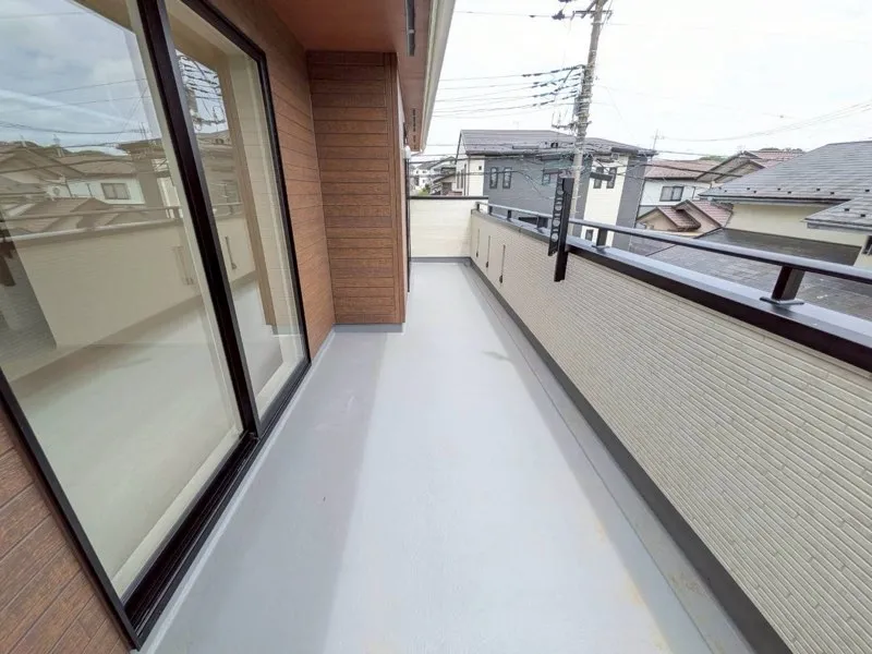 陽当たりと風通しに恵まれた、心地よいバルコニーです!
