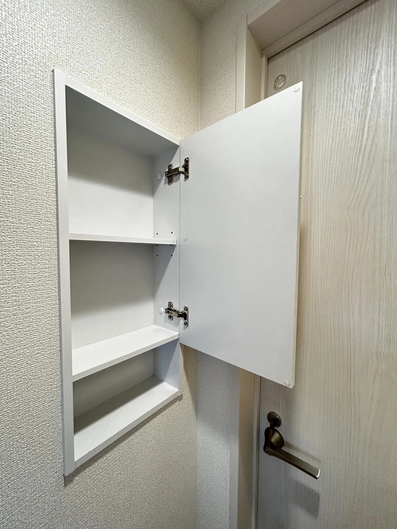 1号棟　トイレ収納