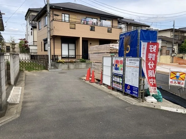 前面道路は見通しが良く、お車の出入りもスムーズに行えます!	
