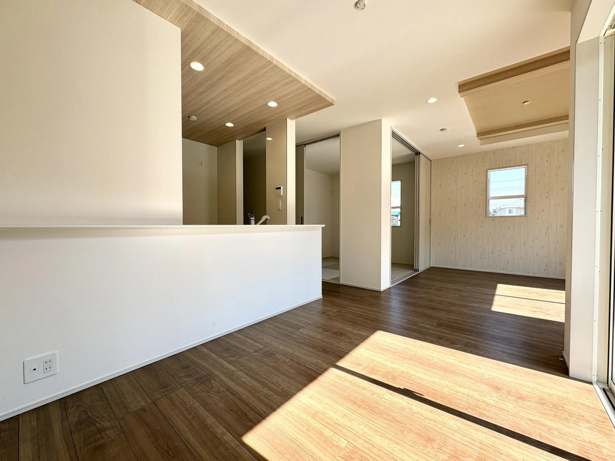 【4号棟/LDK(16.5帖)】