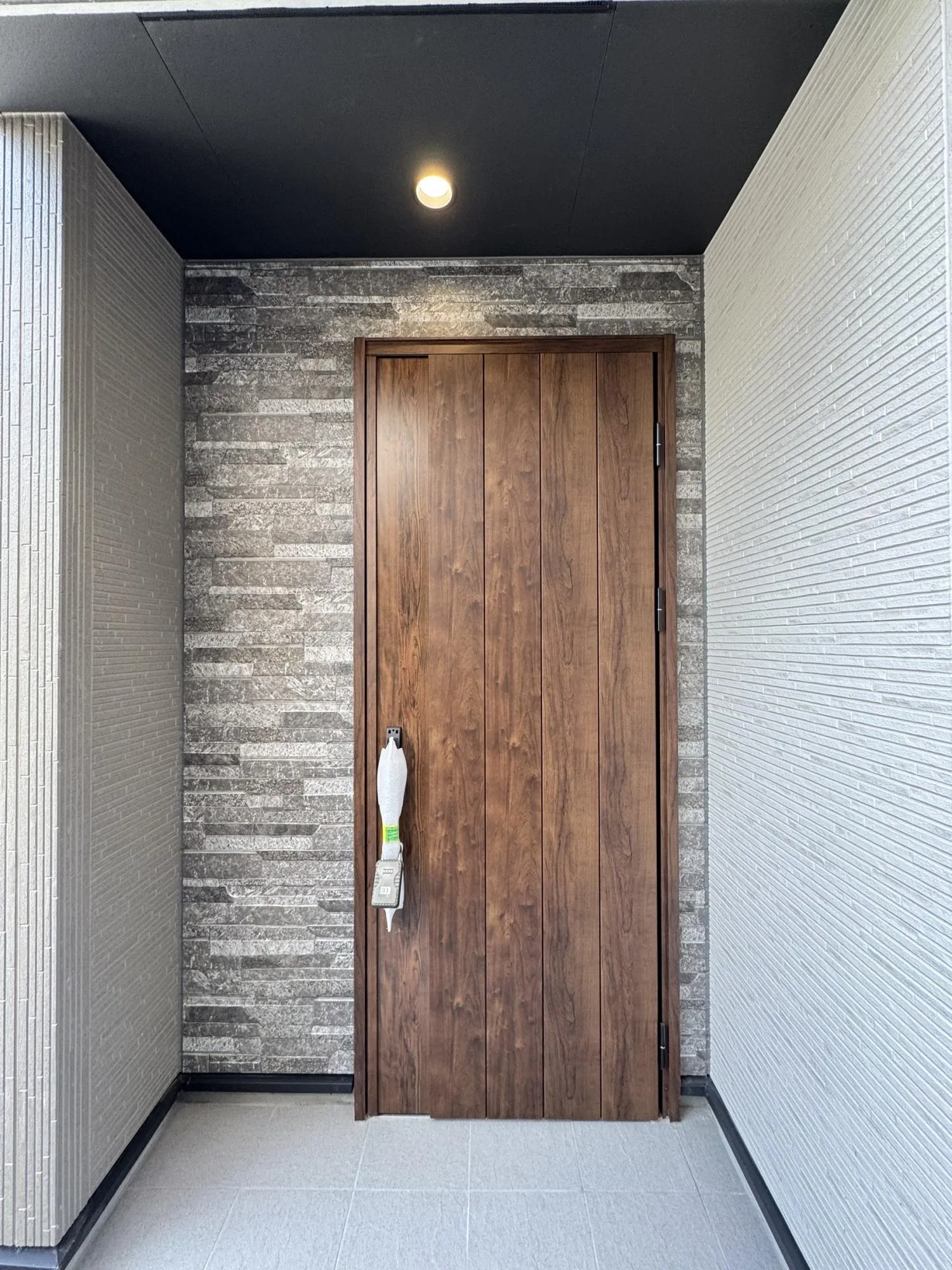【玄関】