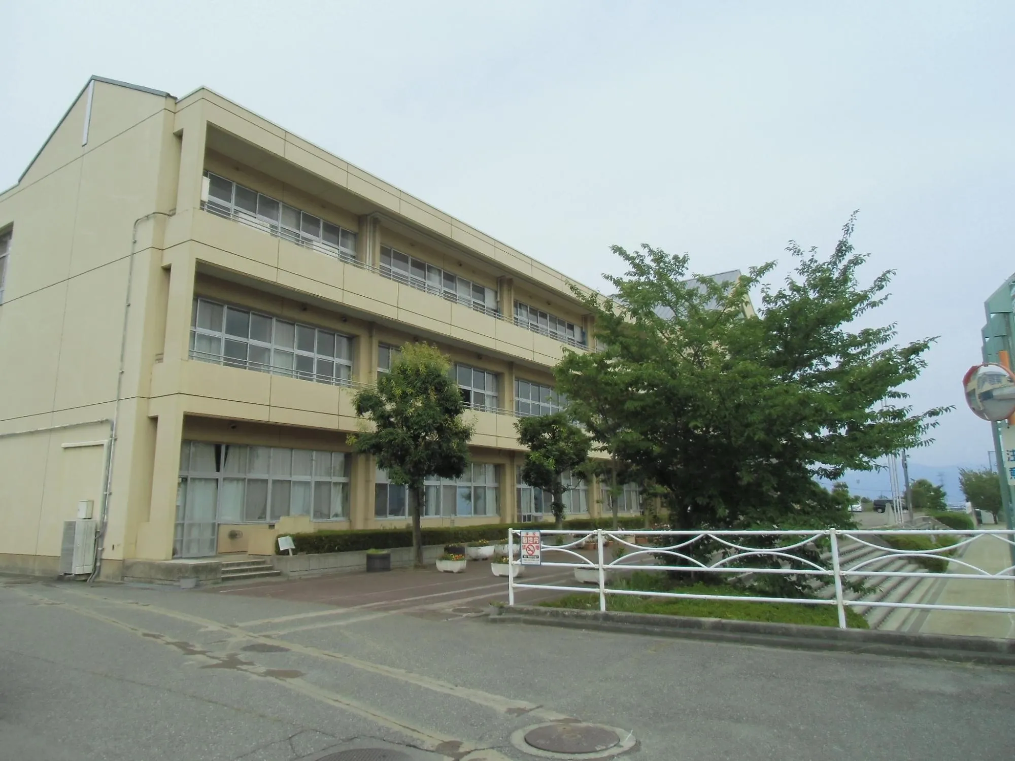 竜王北中学校