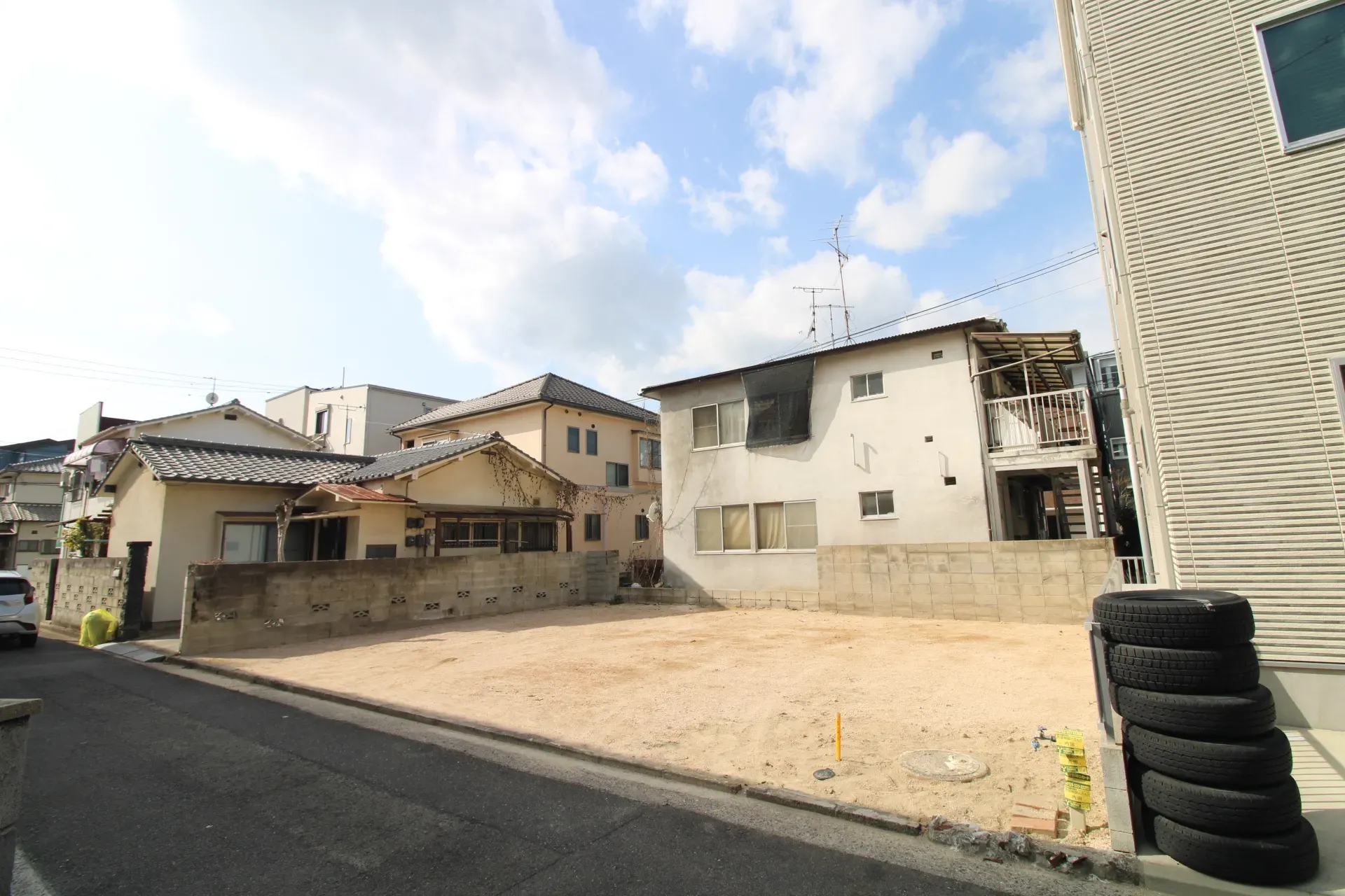 前面道路から見た宅地