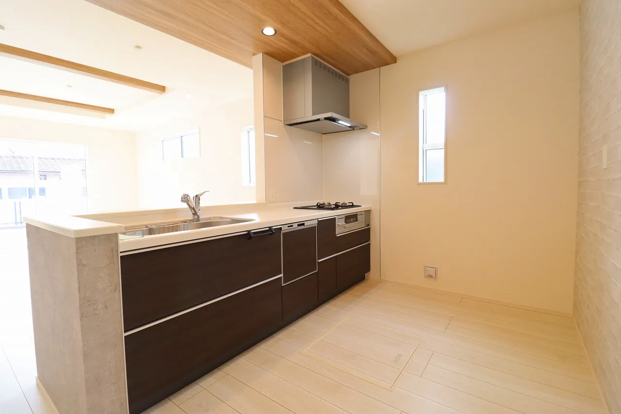 【1号棟キッチン】