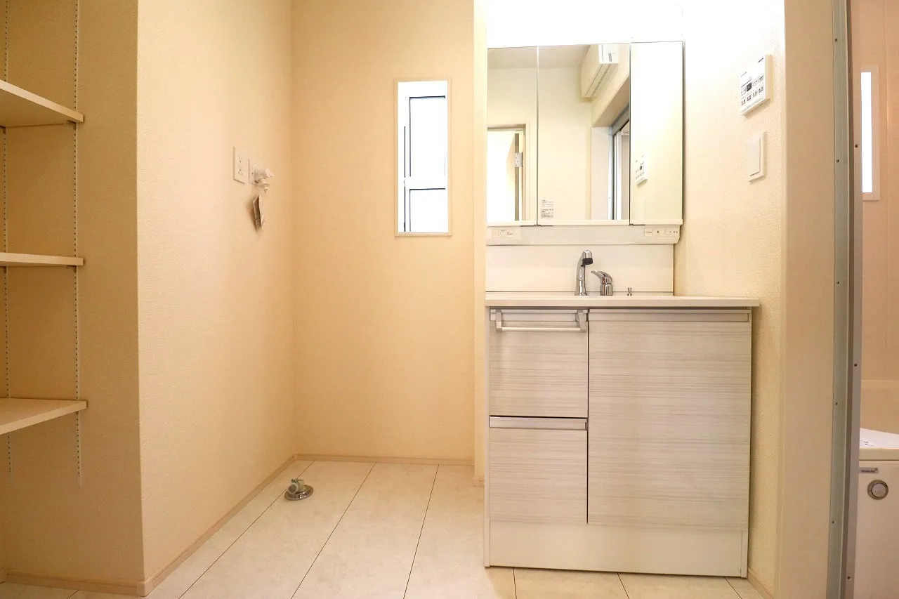 【2号棟洗面所】