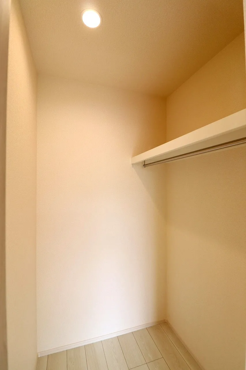 【2号棟ウォークインクローゼット】
