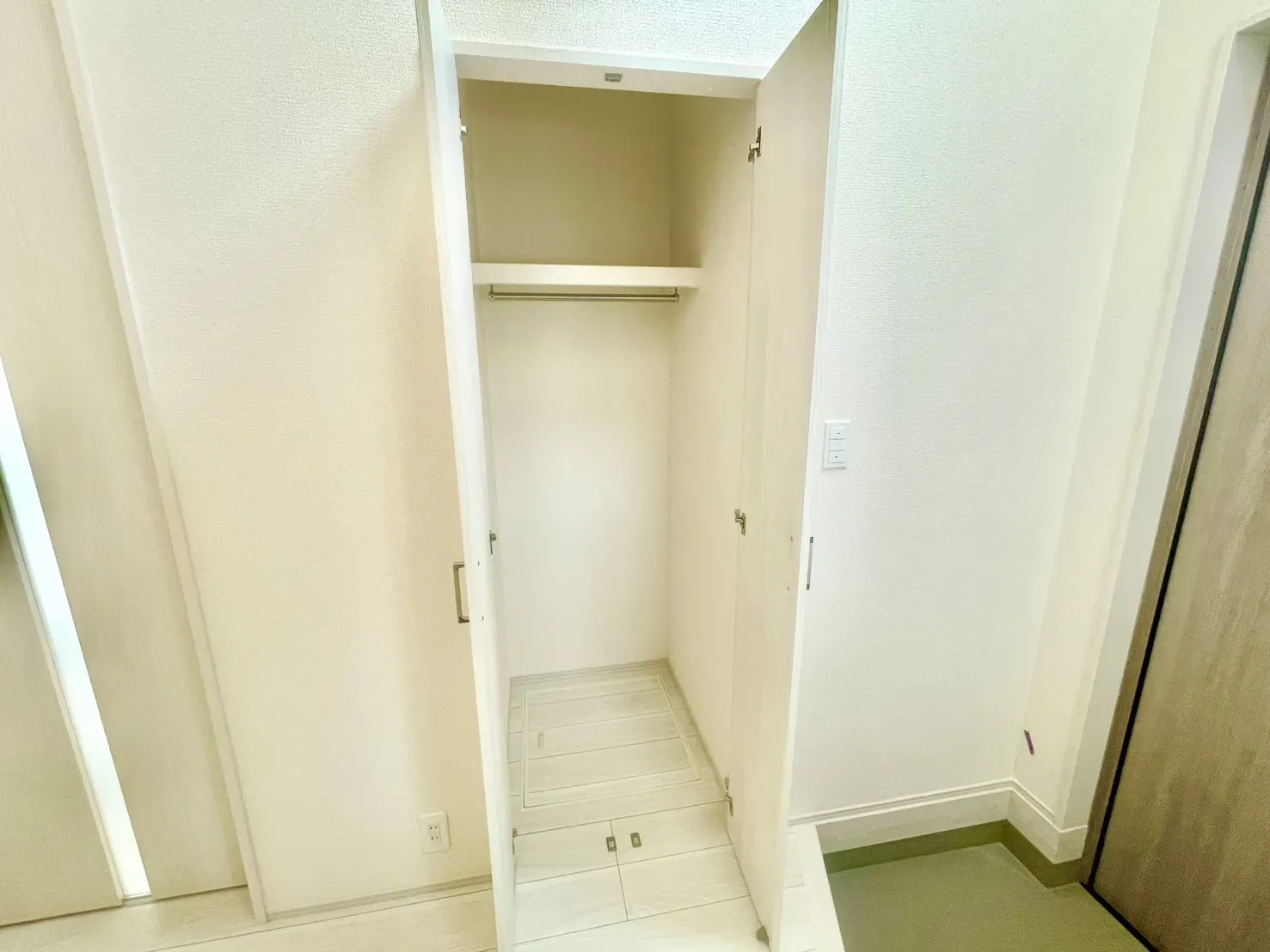 「玄関収納」