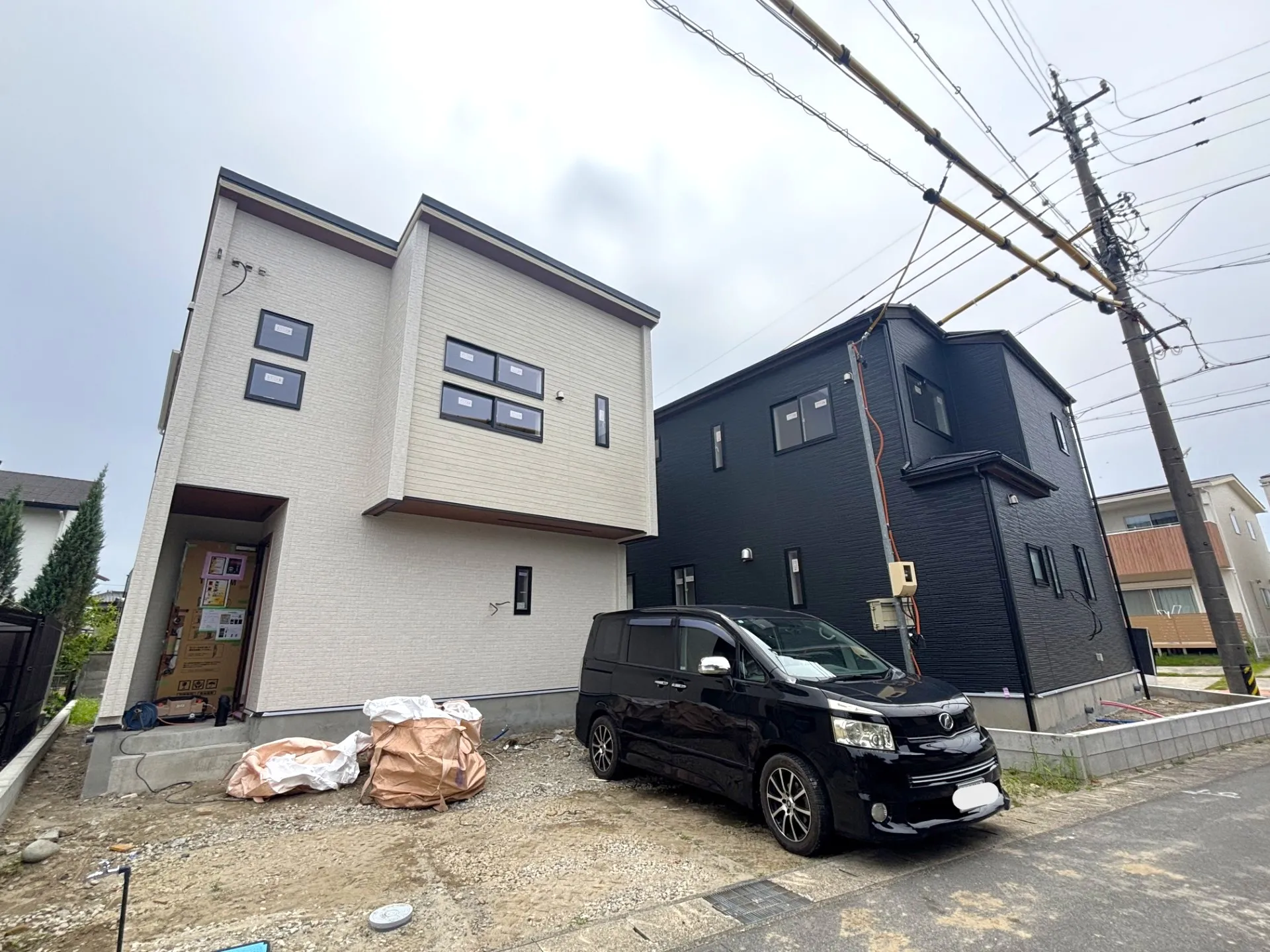 【現地写真】JR関西本線、名鉄尾西線
「弥富」駅まで徒歩12分。近鉄名古屋線「近鉄弥富」駅まで徒歩13分。