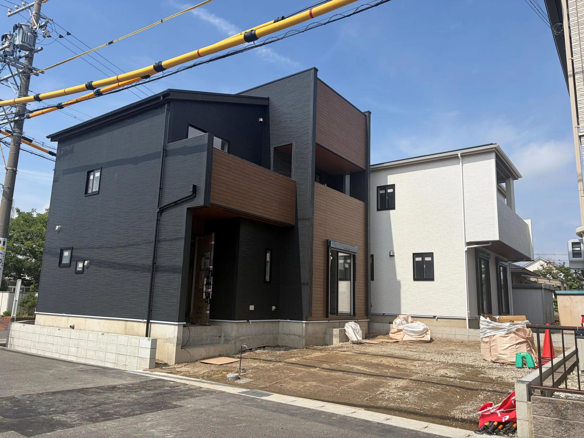 【足場解体後】2026年6月6日撮影
内装工事中ですが、建築段階でのご内覧も可能なのでお気軽にお問い合わせください!