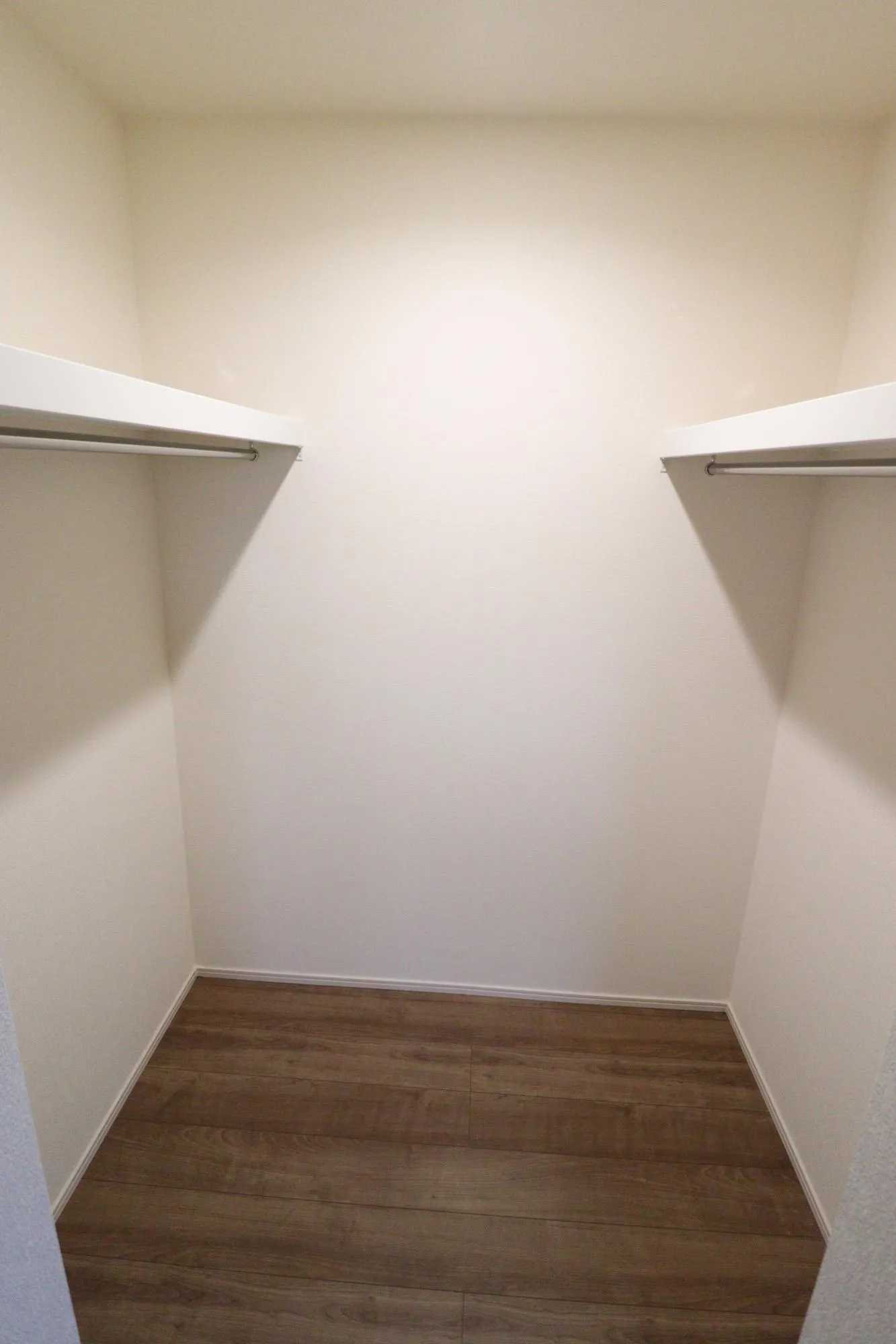 【2階ウォークインクローゼット】