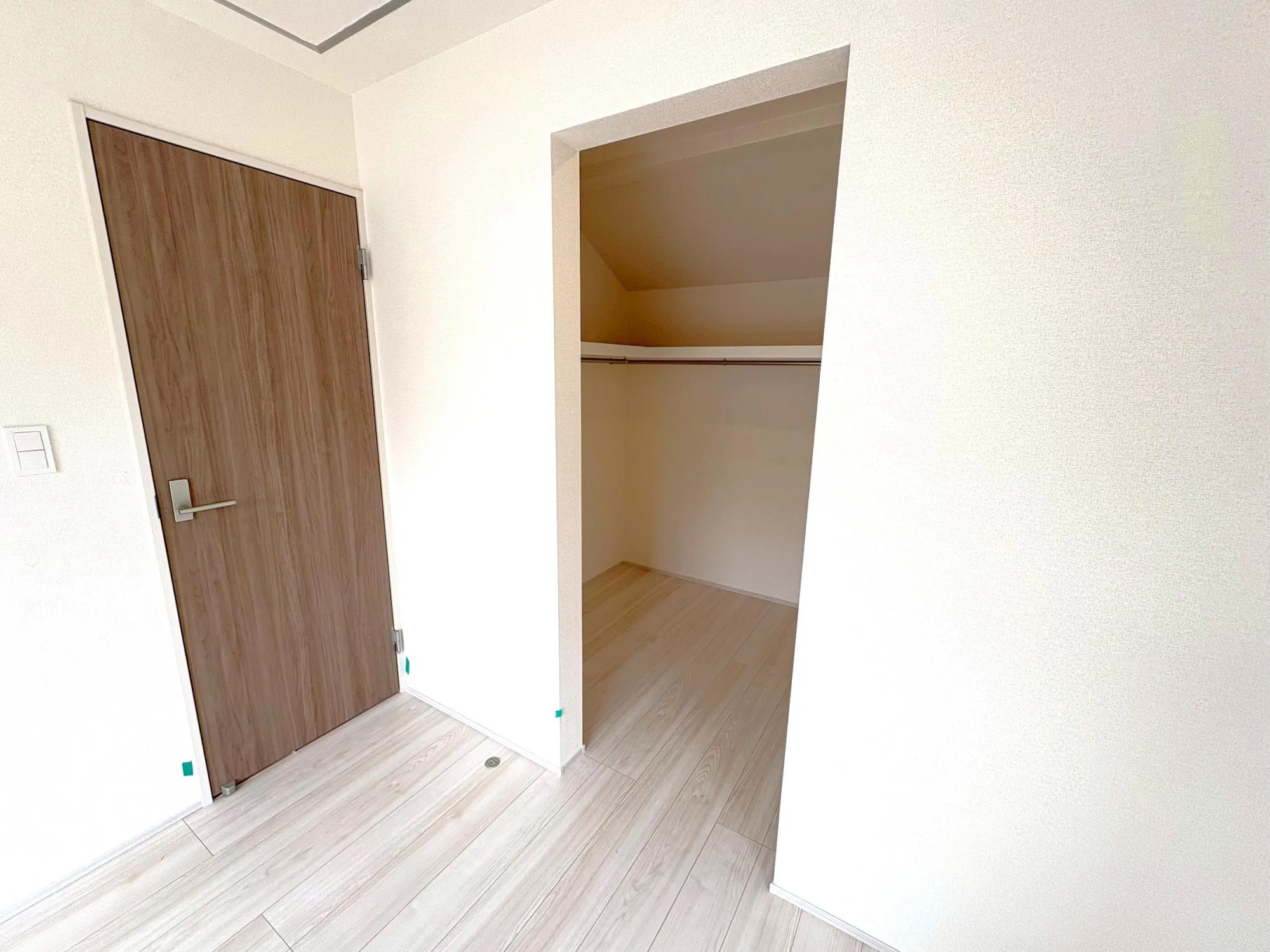 主寝室8.0帖ウォークインクロゼット(6号棟)