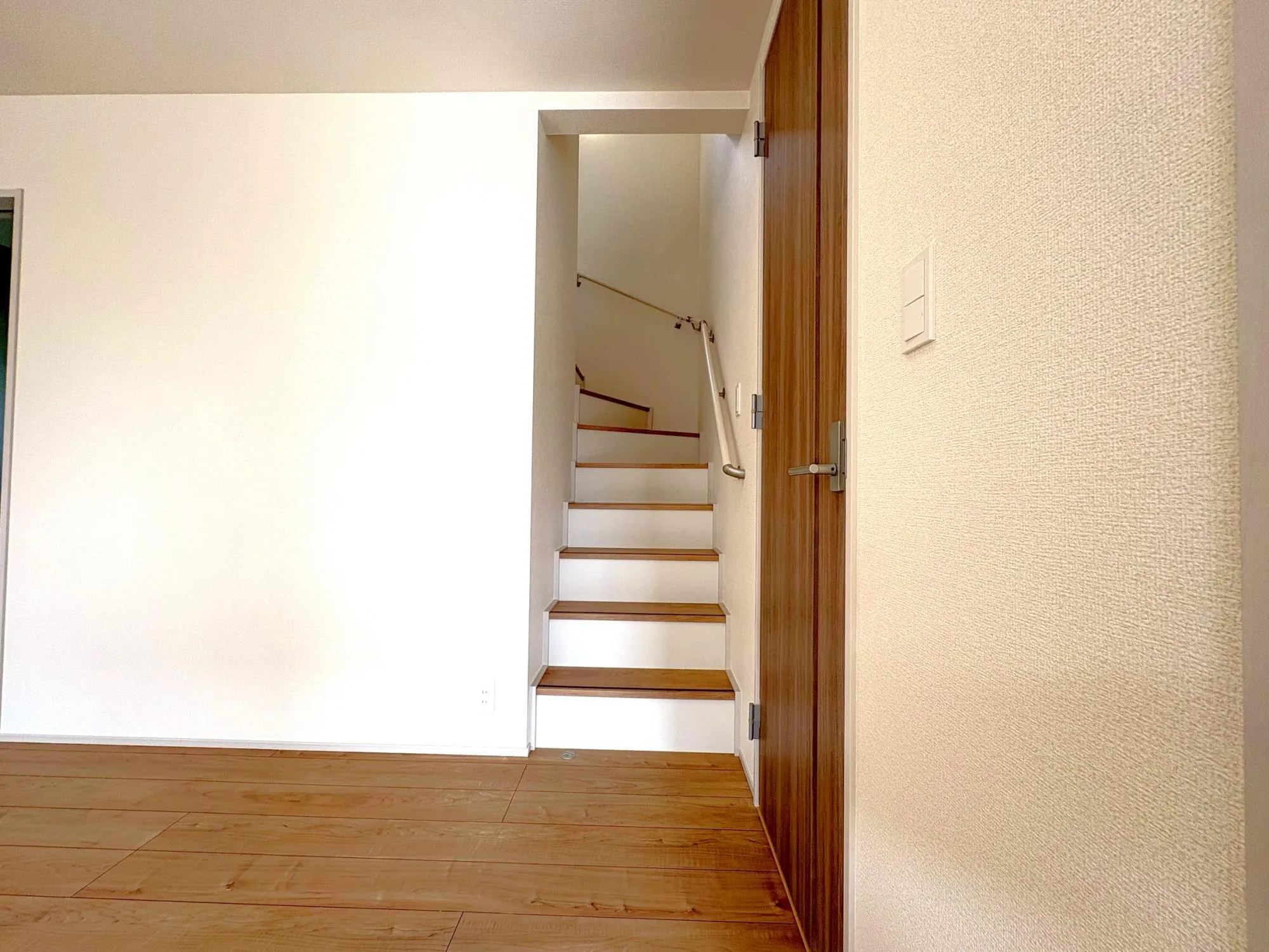 リビングイン階段(7号棟)