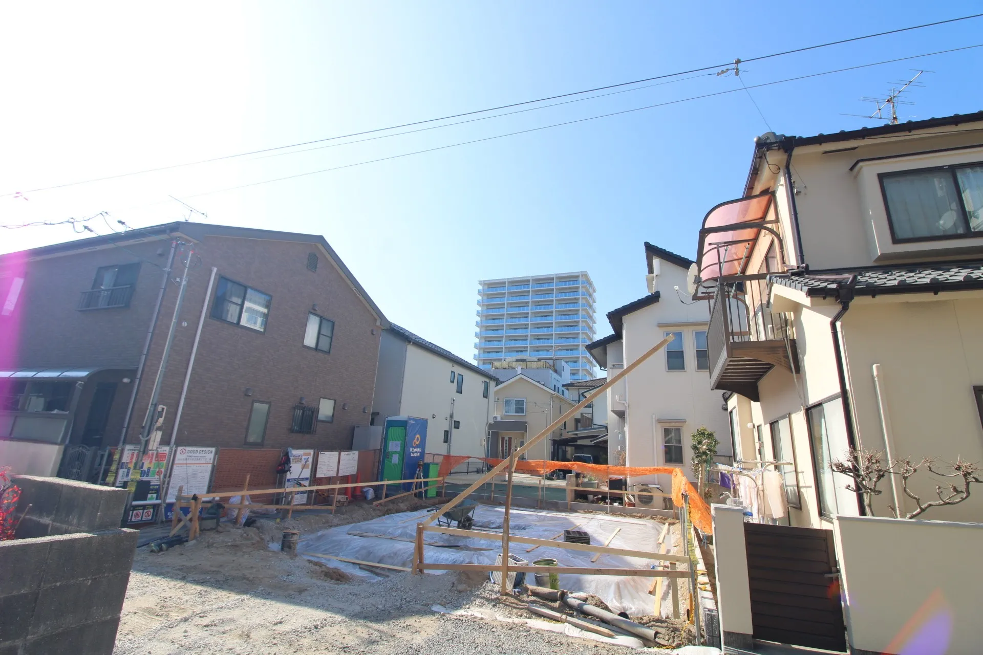 前面道路から見た宅地