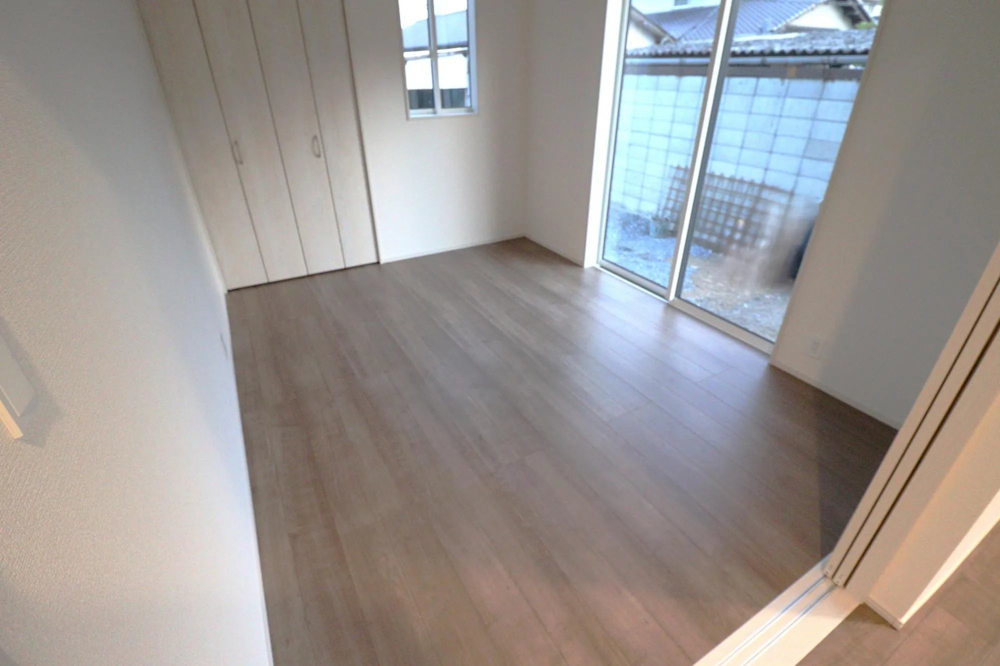 【1階洋室(6.0帖)】