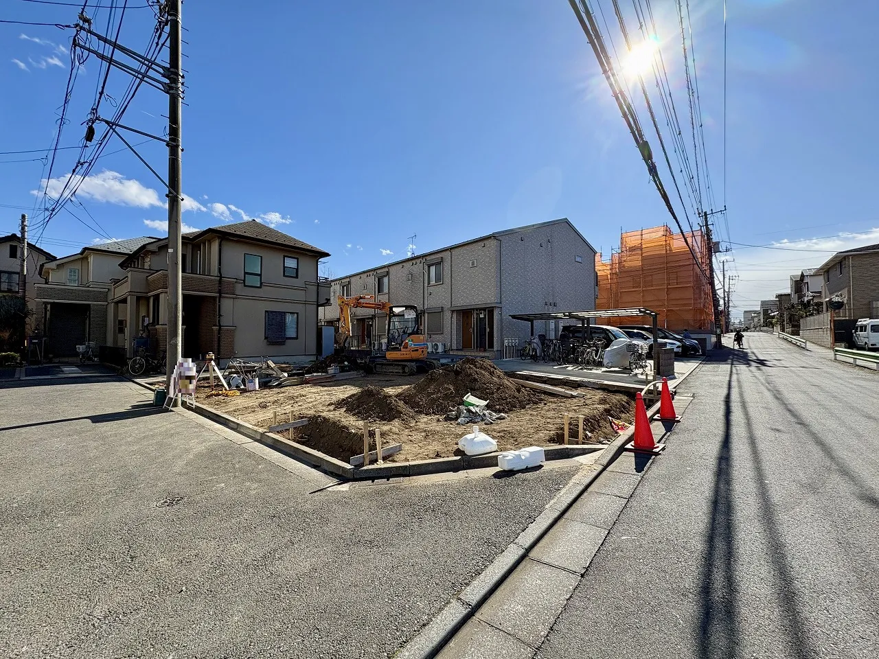 【前面道路含む現地写真】