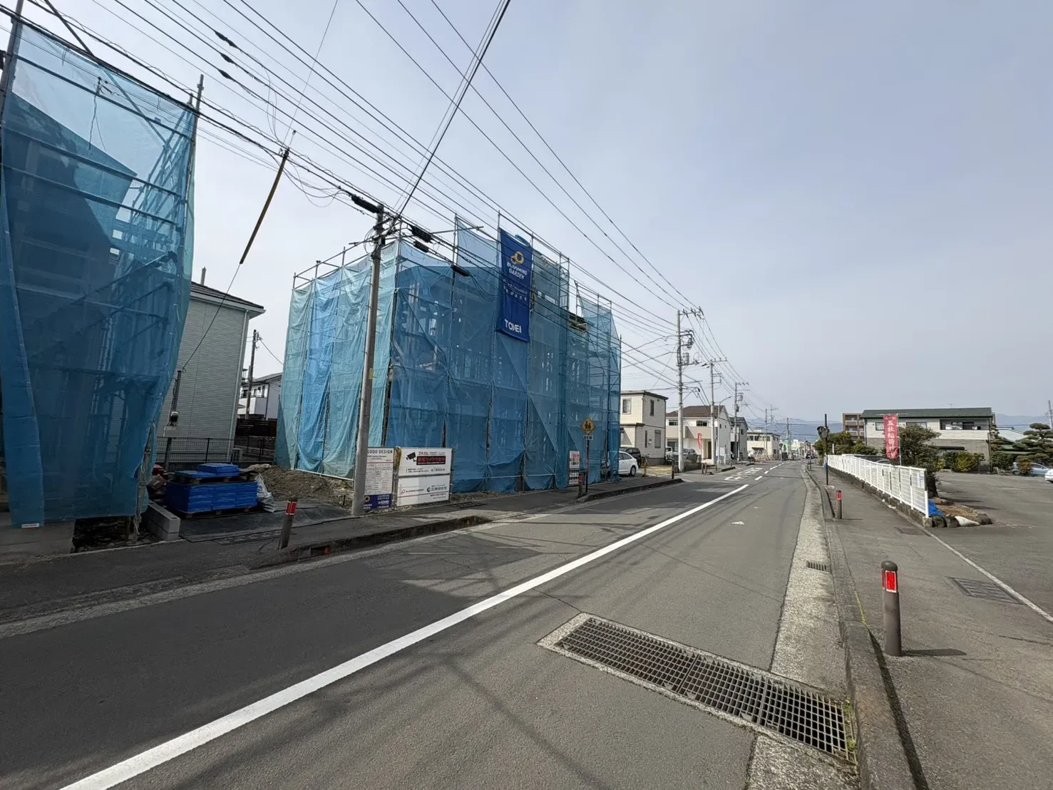 販売現地