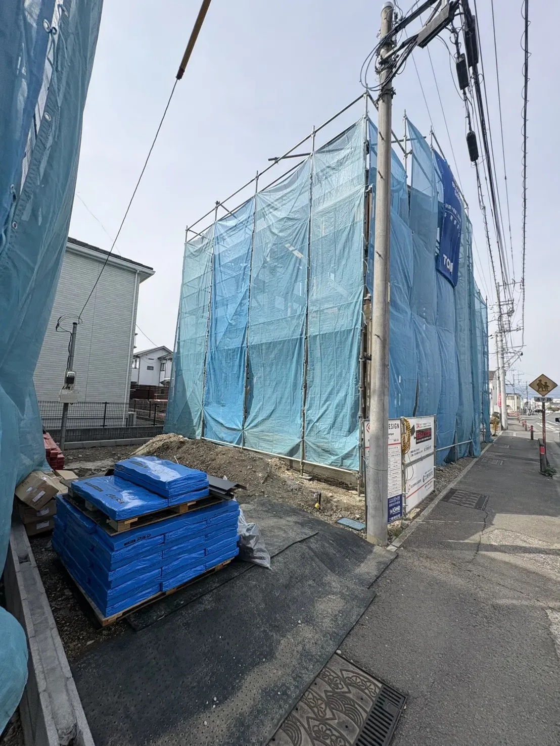 販売現地