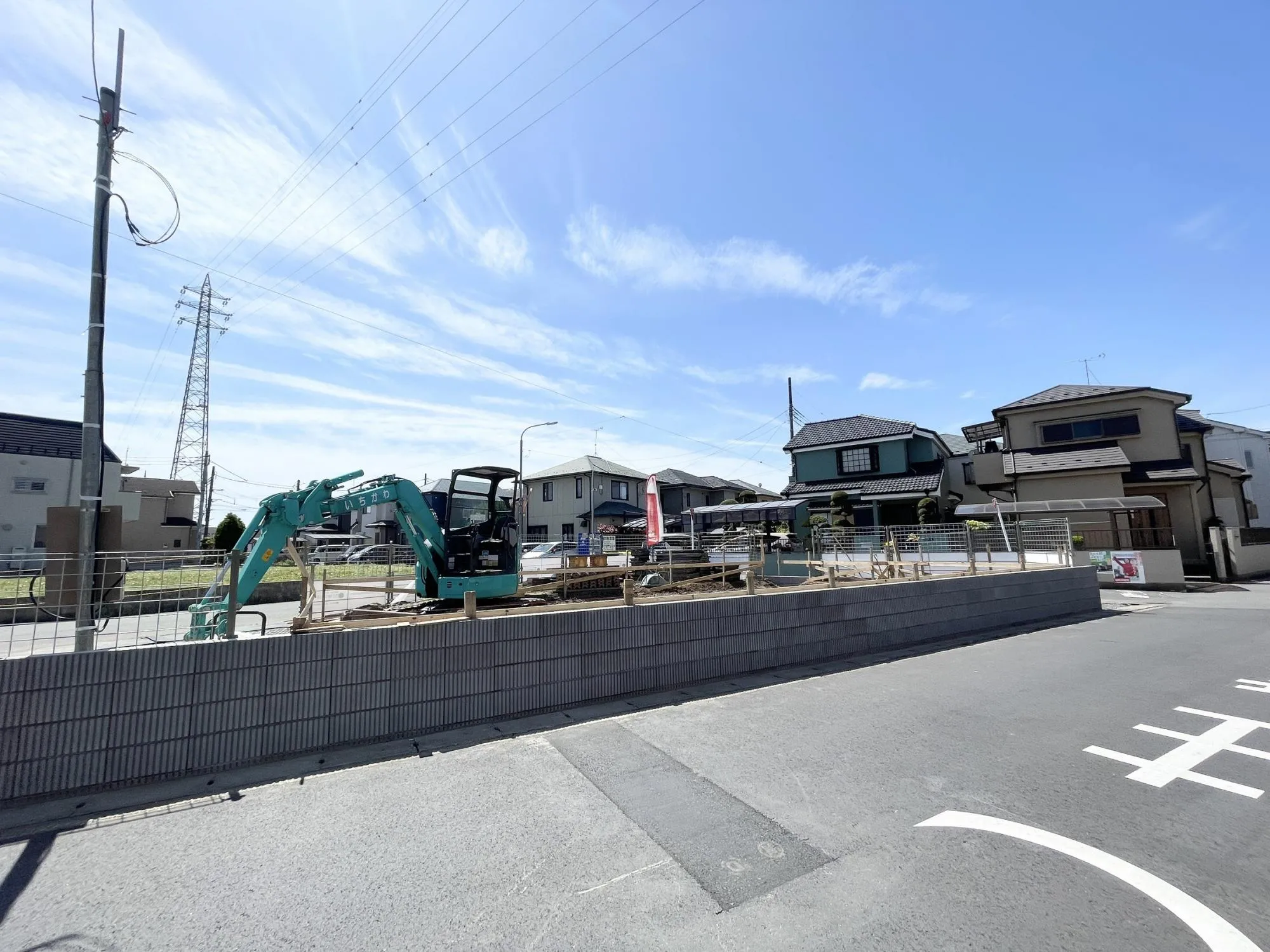 【外観写真】食器洗浄乾燥機や浴室換気乾燥機など、暮らしをサポートする機能的な設備を多数搭載◎南向きの陽当たり良好地♪生活利便性と明るく心地よい住宅環境実現!