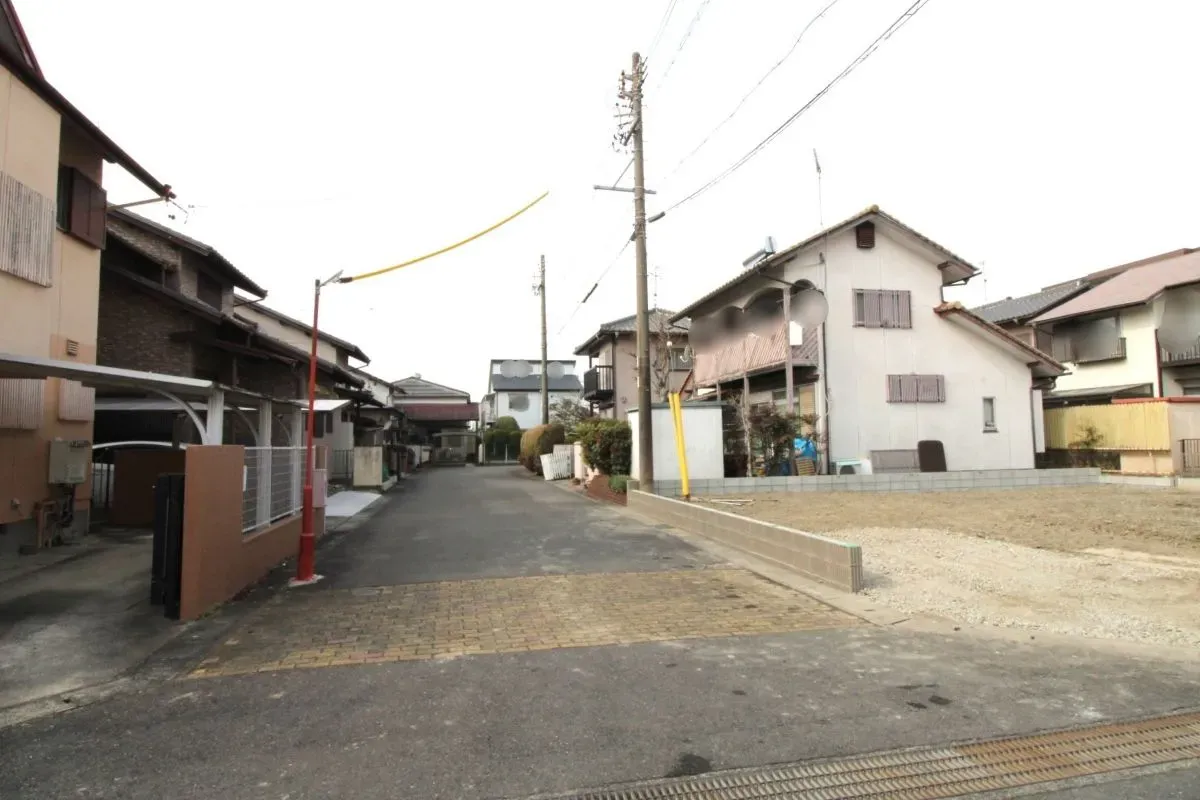 2月6日撮影　南側道路(東→西)