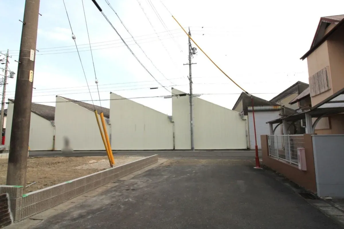 2月6日撮影　南側道路(西→東)