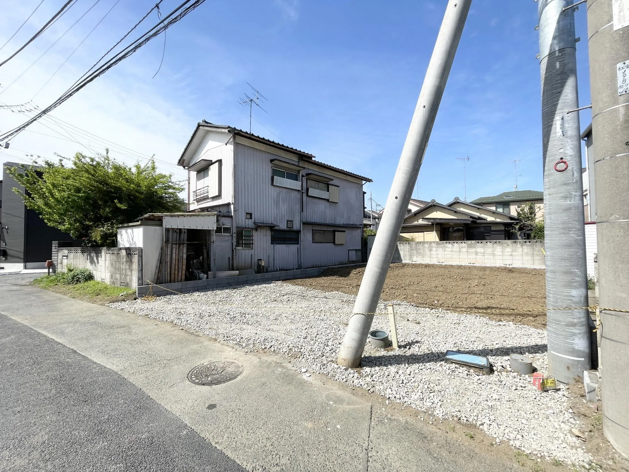 【外観写真】コンビニ徒歩5分,スーパー・ドラックストア徒歩12分圏内。忙しい毎日を支える、充実の生活利便性◎ぜひ、周辺環境とあわせて現地をご見学ください。