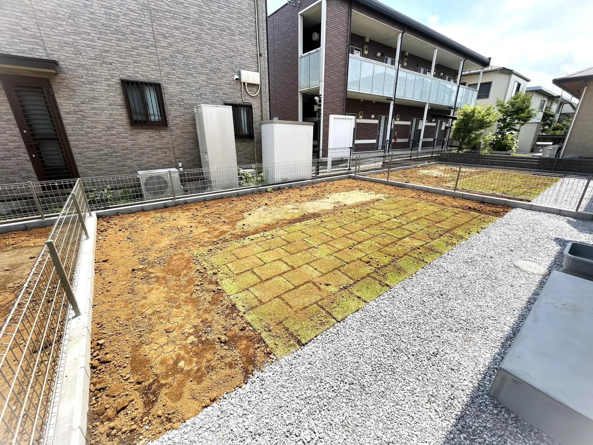 【庭:2号棟】