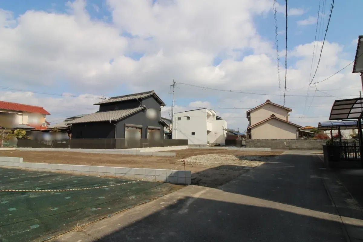 2月13日撮影　南側道路(東→西)