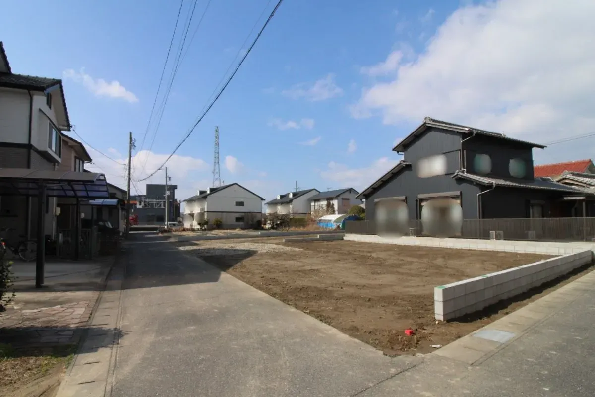 2月13日撮影　南側道路(西→東)