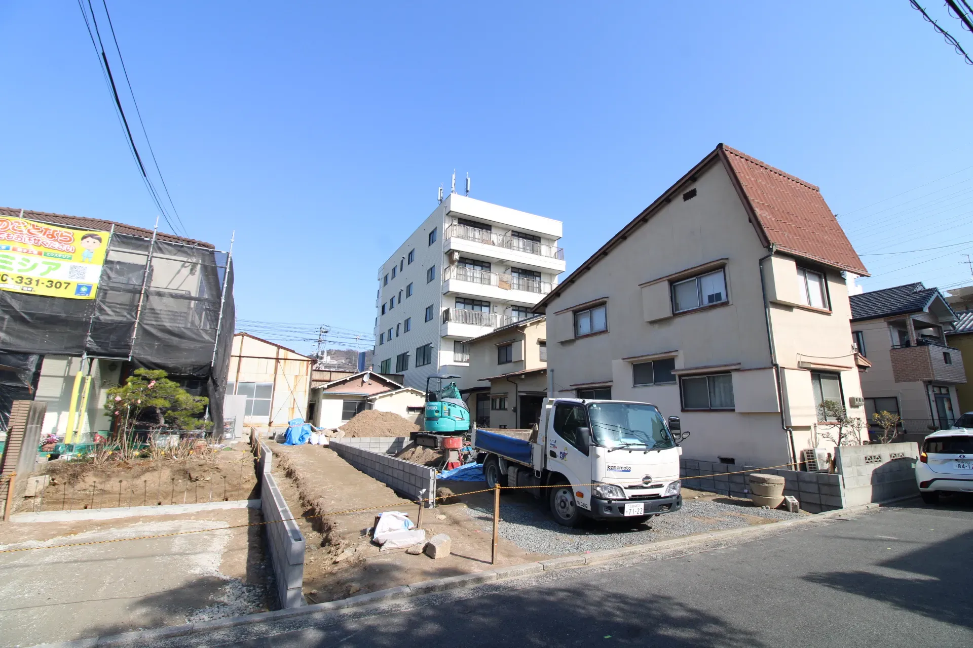前面道路から見た宅地