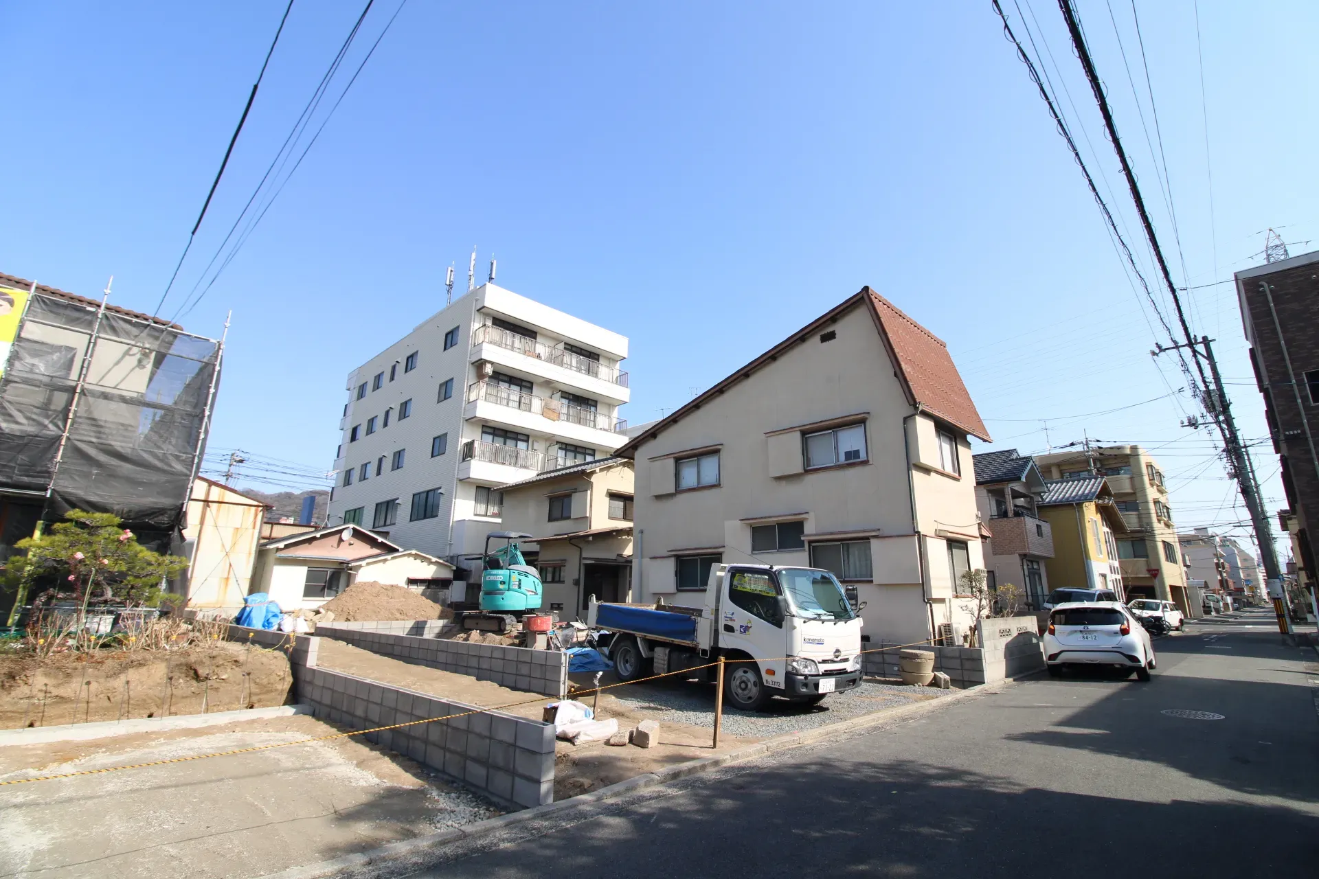 前面道路から見た宅地