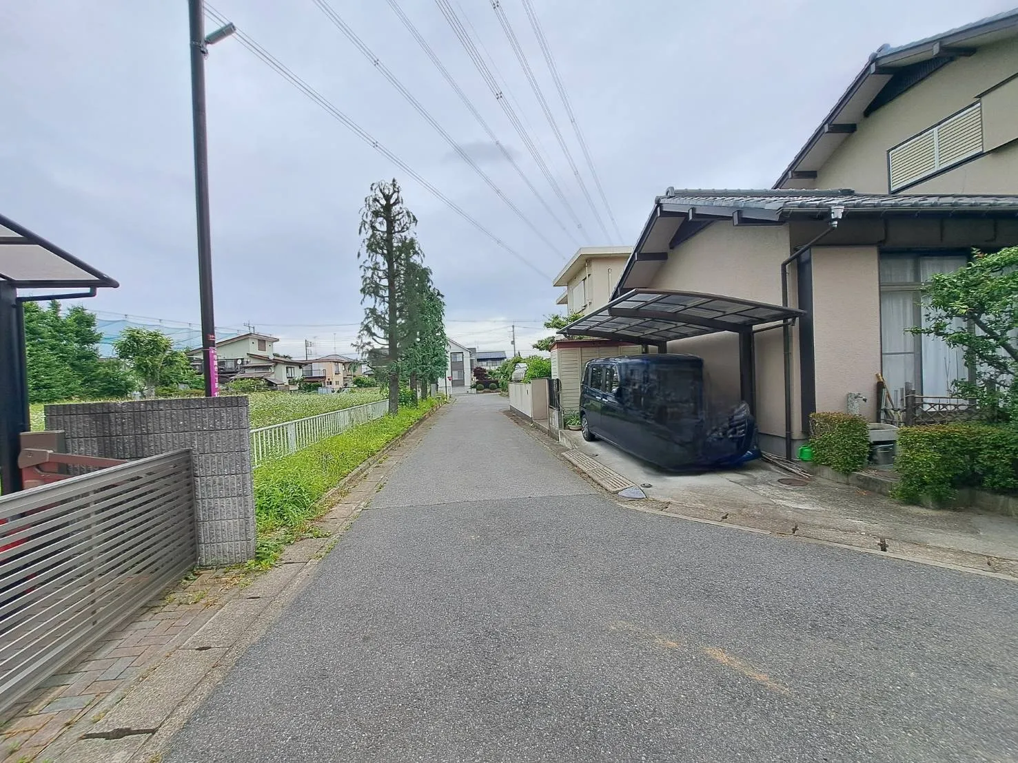 落ち着いた住環境の前面道路!ゆったりとした雰囲気が魅力です☆