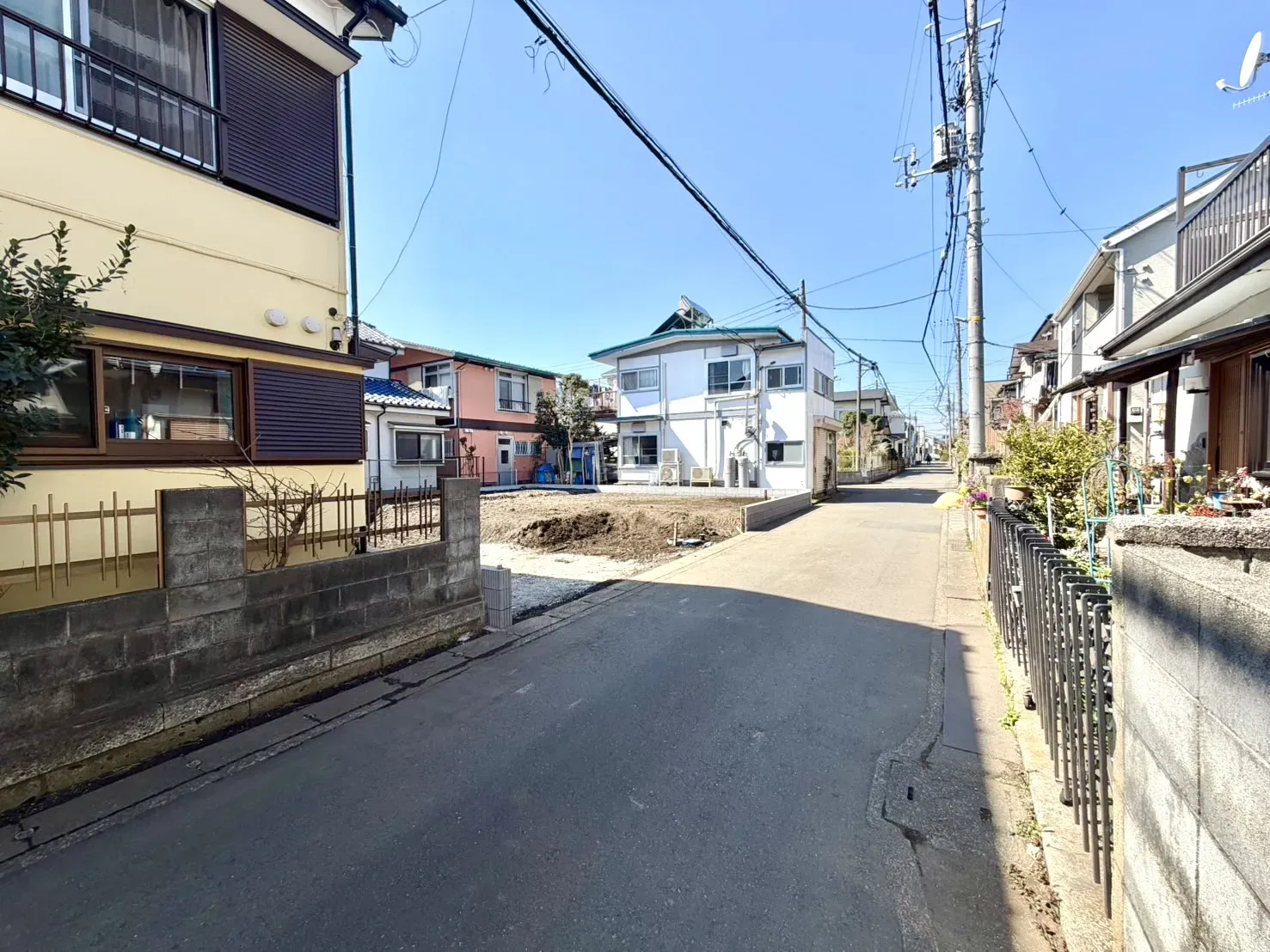 前面道路含む現地写真