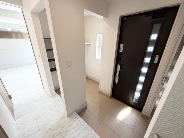 2号棟　玄関