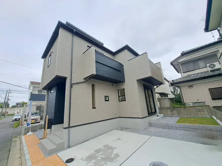 【外観】街並みに溶け込む、上品な外観デザインです!