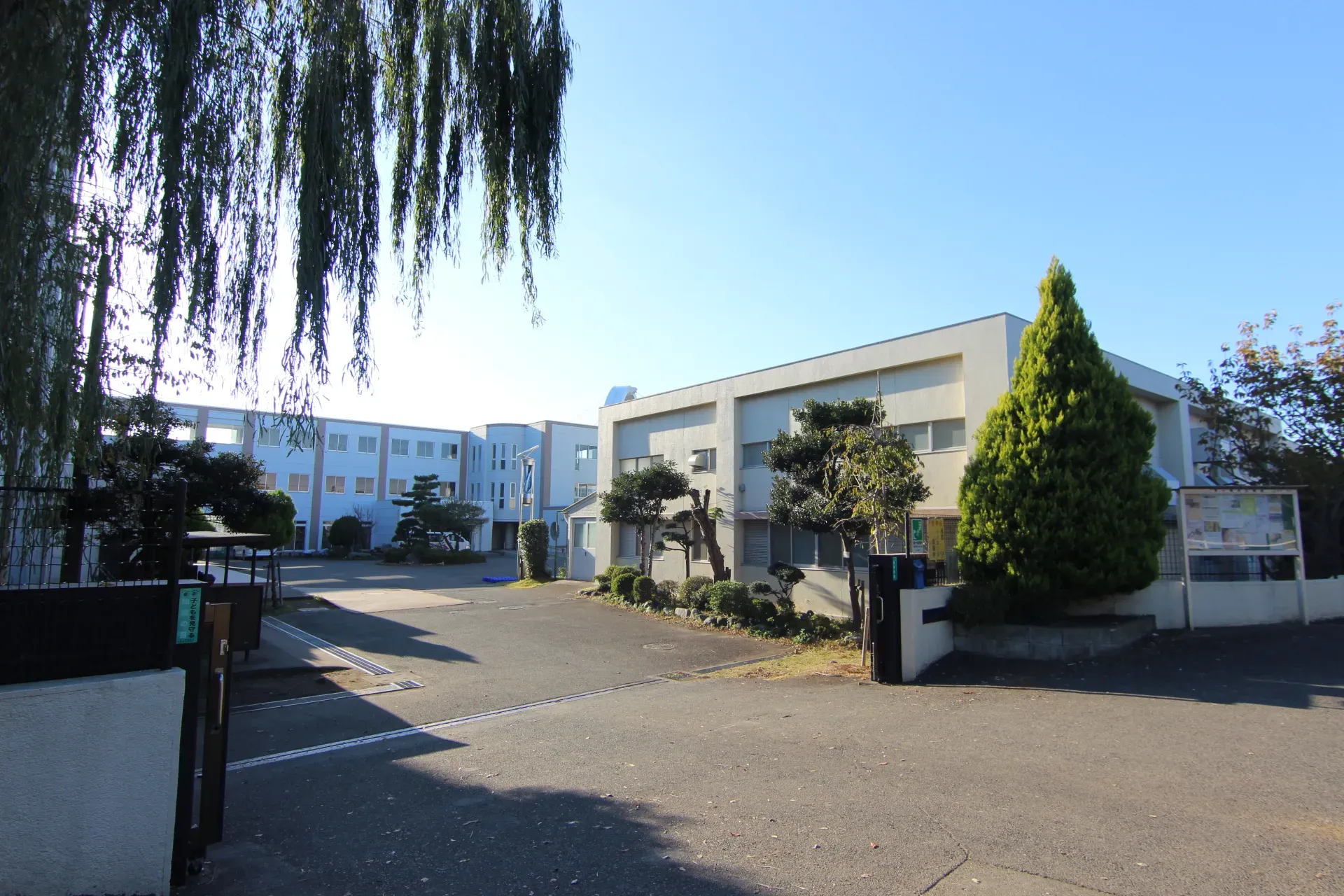 茅ヶ崎市立柳島小学校