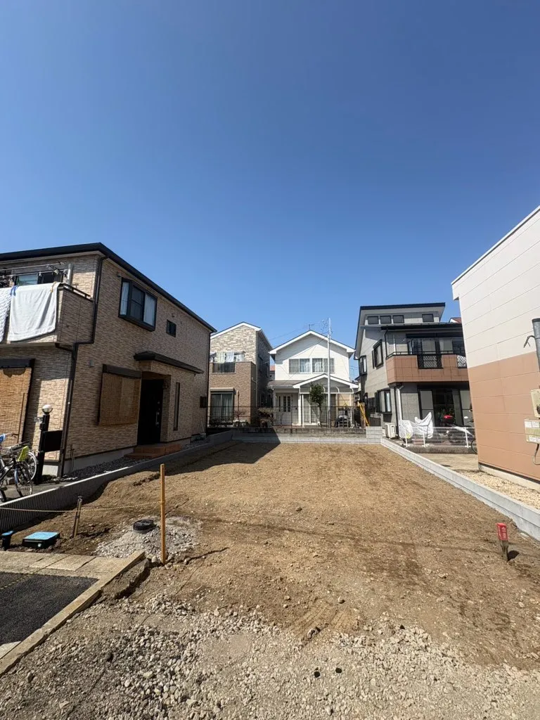 柳島小学校徒歩10分　平坦で通学出来ます!