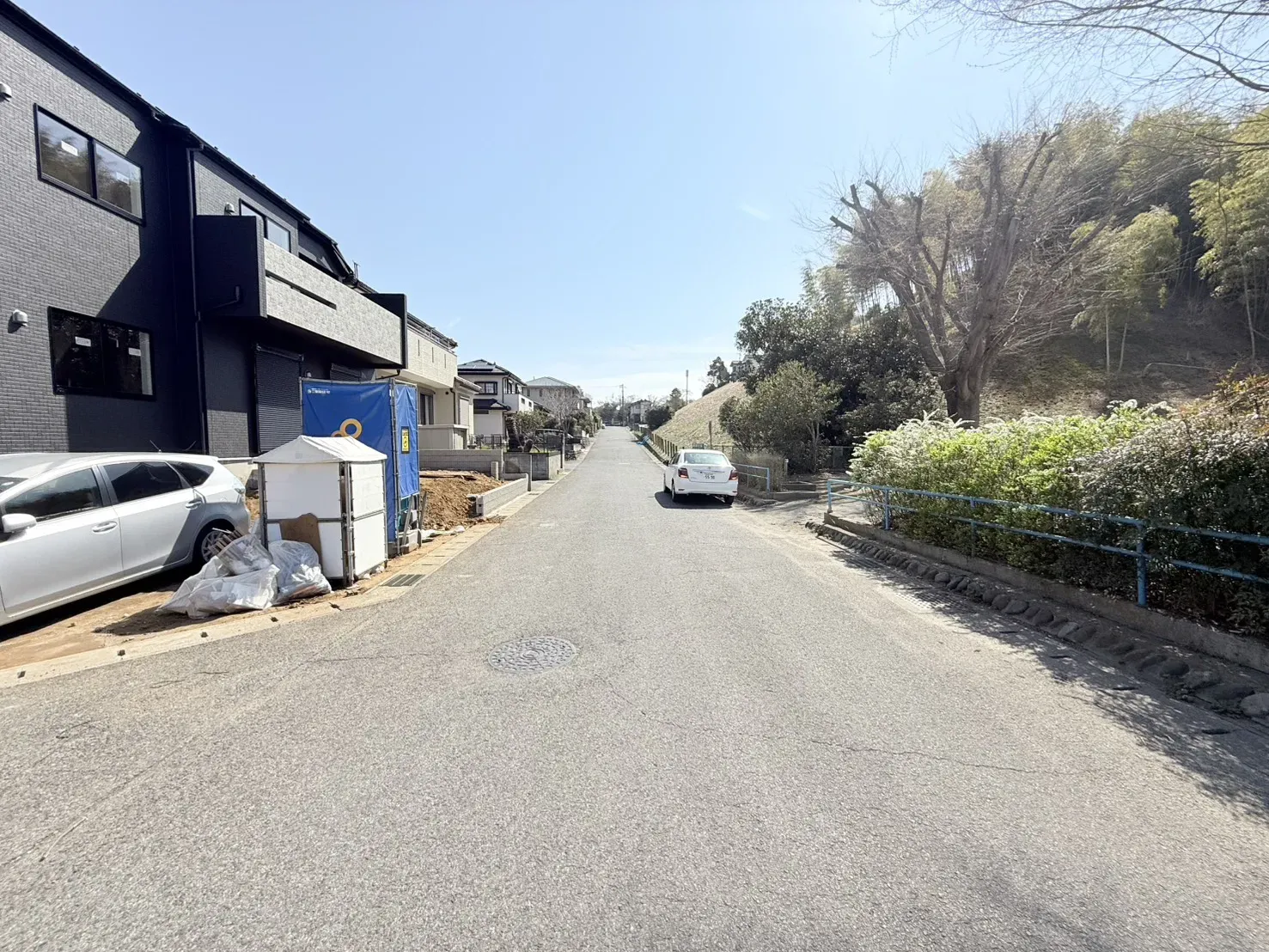 【2026.3.21　販売現地・前面道路】