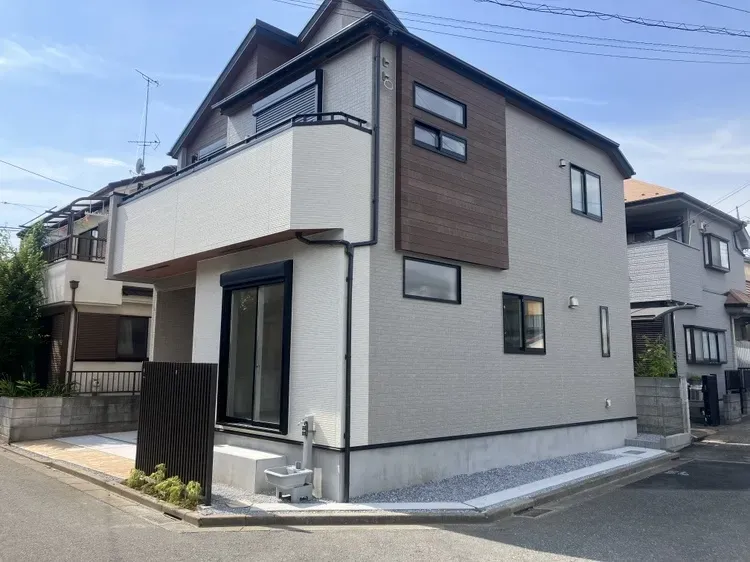 【外観】ご家族の新生活を彩る、素敵な住まいです!