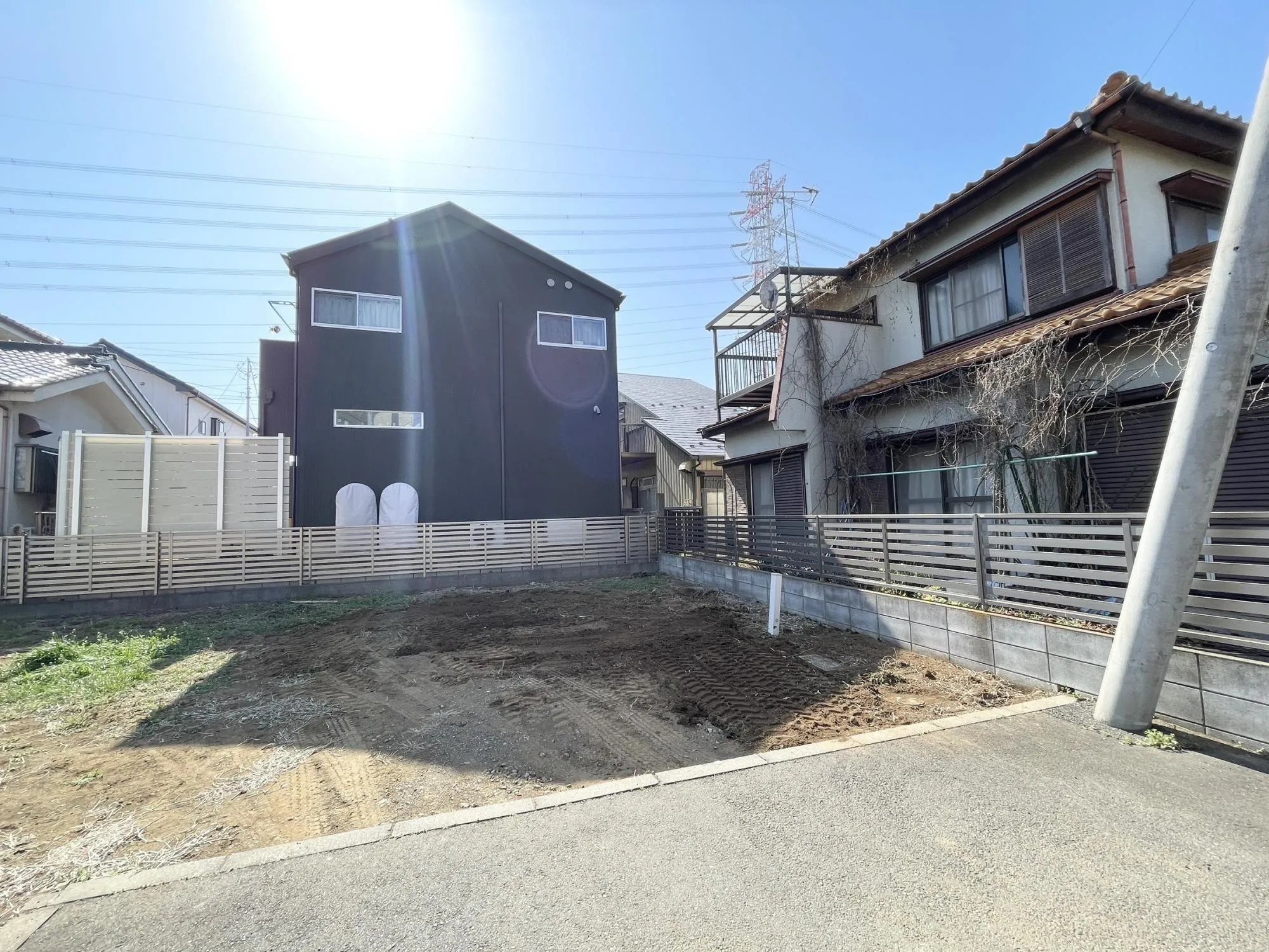 【外観写真】太陽光パネル搭載◎環境にやさしくエコな暮らしが叶います!是非、お気軽にお問い合わせください。