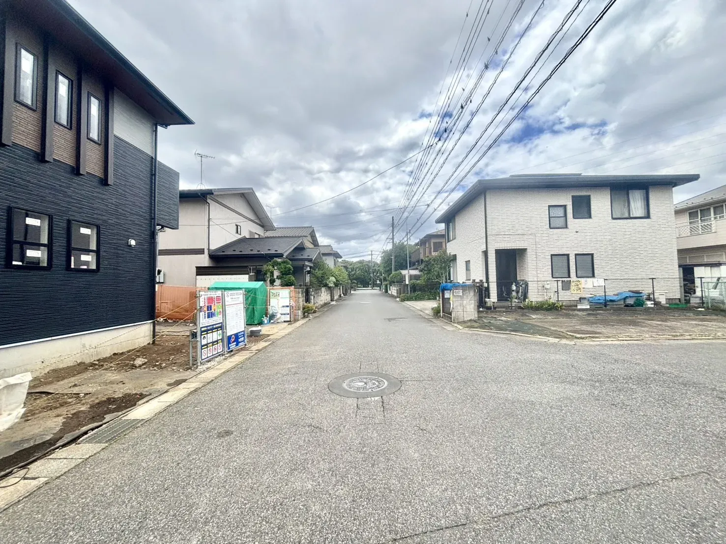 前面道路含む現地写真(5.25撮影)
