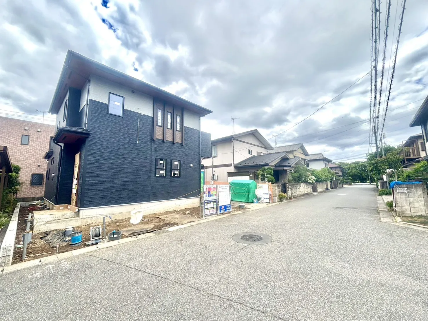 前面道路含む現地写真(5.25撮影)