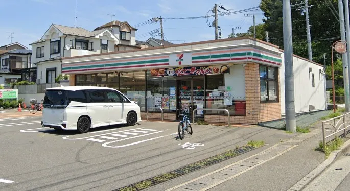 セブン-イレブン 横浜原宿3丁目店